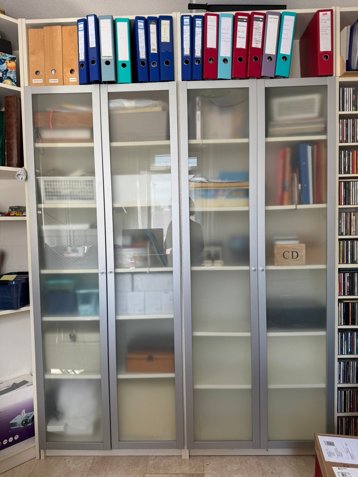Gratis IKEA Billy kast met deuren, Huis en Inrichting, Kasten | Vitrinekasten, Ophalen, 200 cm of meer, 50 tot 100 cm, Zo goed als nieuw
