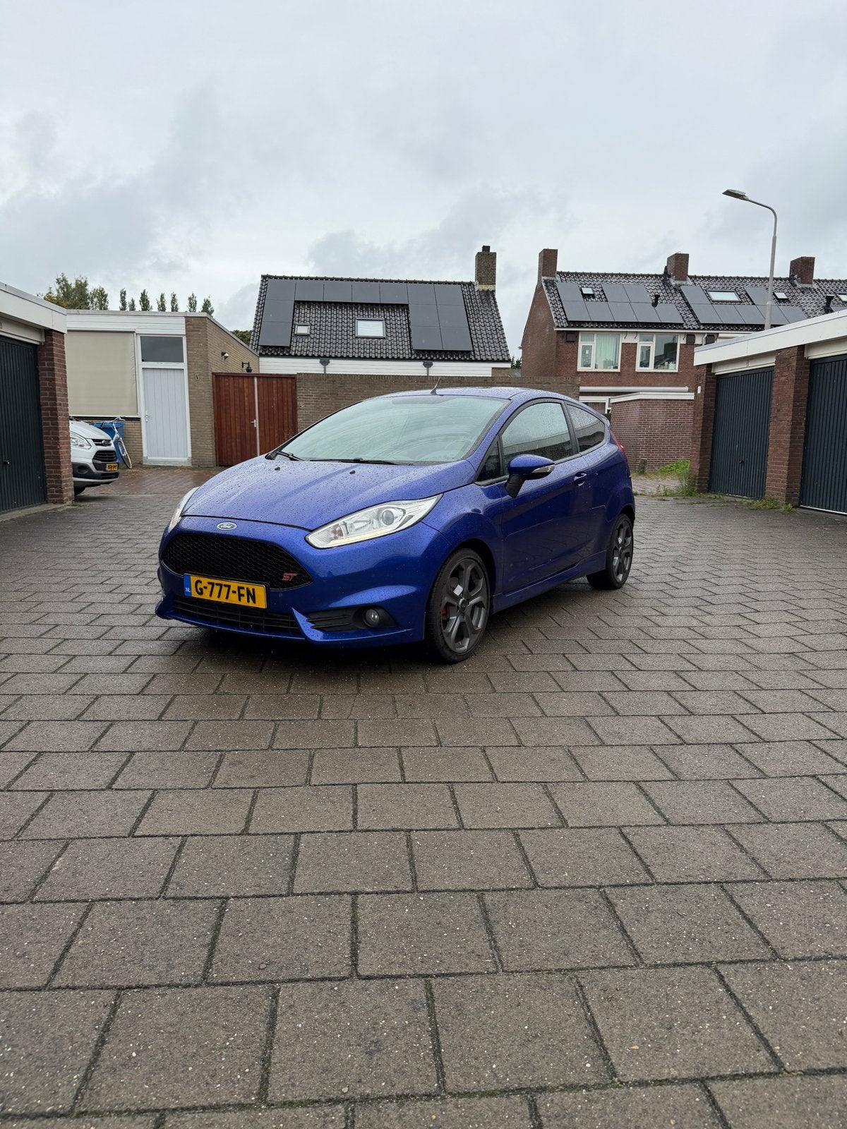 Ford Fiesta ST 182pk 2016 Recaro Brembo Milltek 2 sleutels, Voorwielaandrijving, 1596 cc, 1063 kg, 4 cilinders