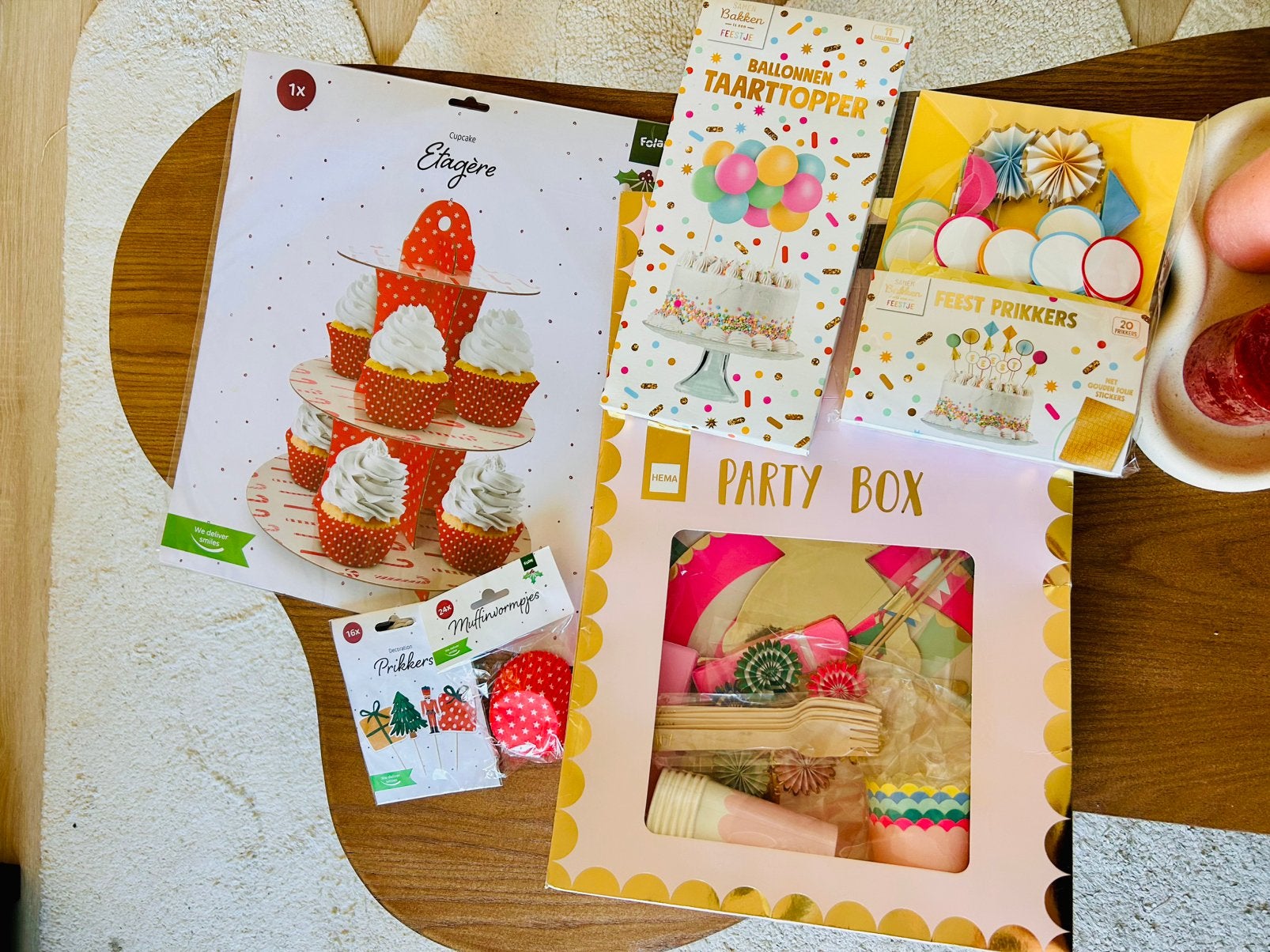Feestdecoratie voor gebak en cupcakes, Ophalen, Nieuw, Taarten of Cupcakes, Versiering