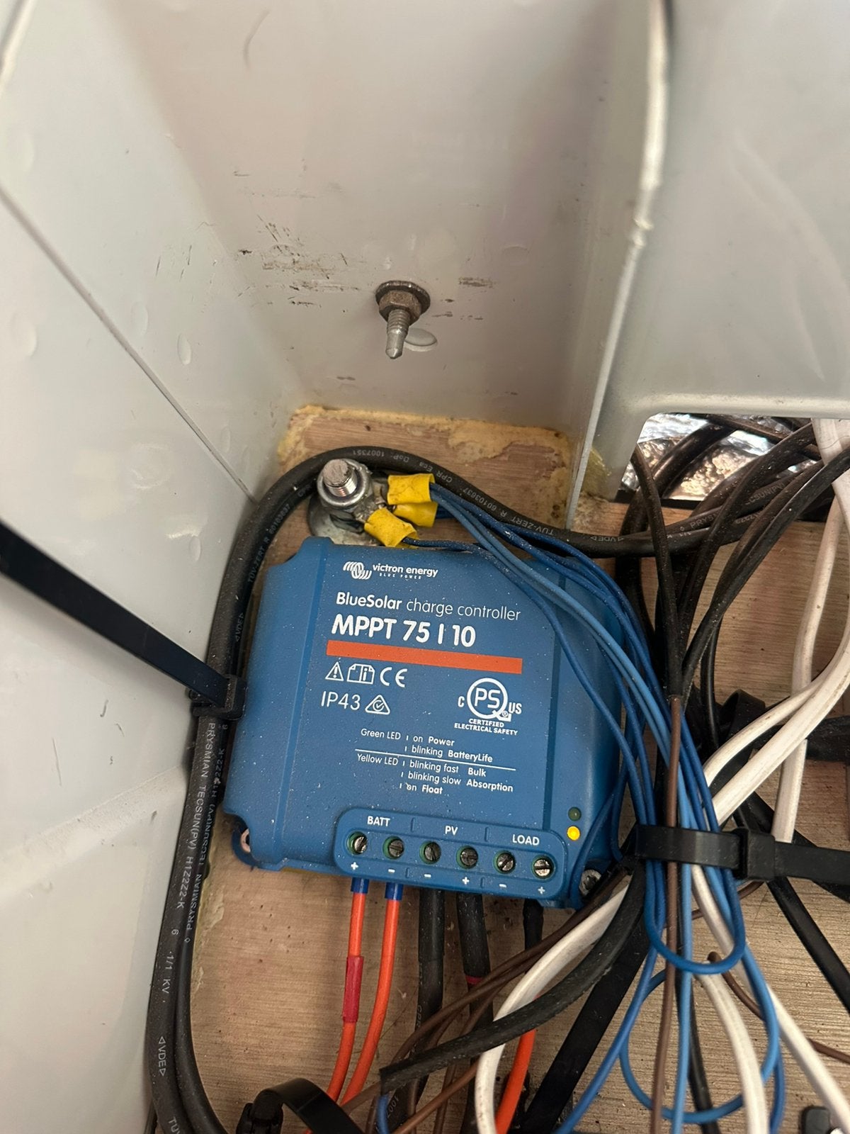 Victron 75 | 10 BlueSolar charge controller solar lader, Ophalen of Verzenden, Gebruikt