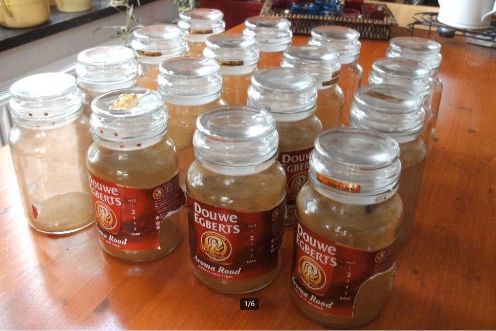 18 Moccona voorraadpotten. Douwe Egberts., Met deksel, Pot, Bus of Blik, Nieuw, Ophalen of Verzenden