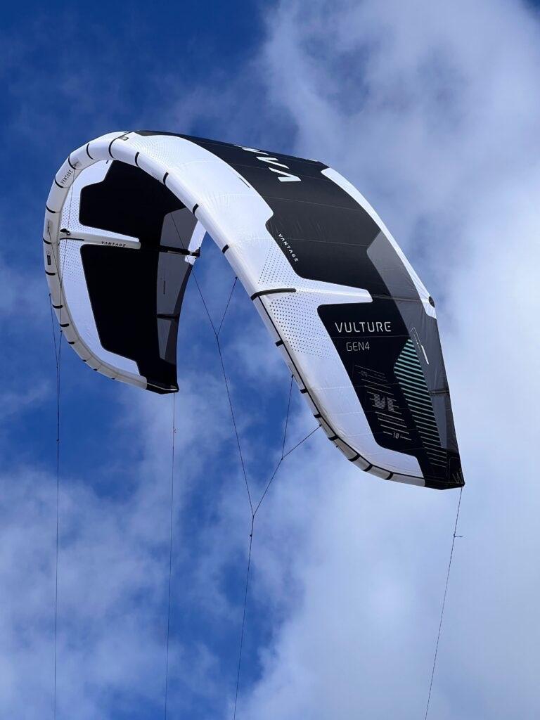 Vantage Vulture GEN4 kites 6m / 9m / 14m – max 3 x gebruikt, Watersport en Boten, Kitesurfen, 9 m², Ophalen of Verzenden, Kite