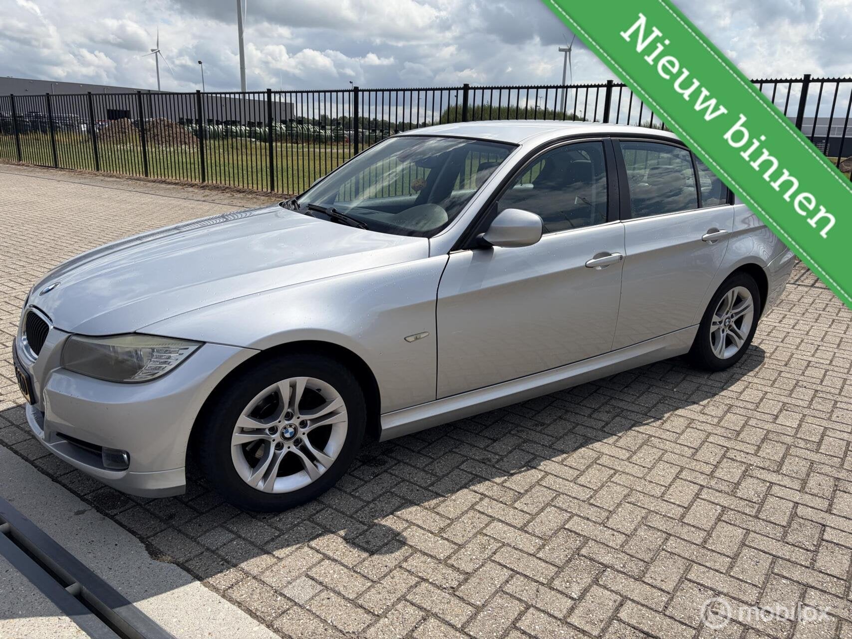 BMW 3-serie 318i, Auto's, Achterwielaandrijving, Bedrijf, Handgeschakeld, 1335 kg