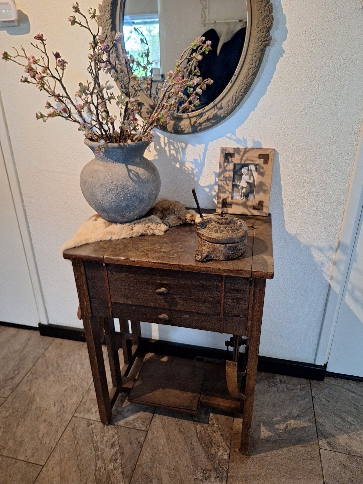 Oude naaimachine   leuk als decoratie, Ophalen