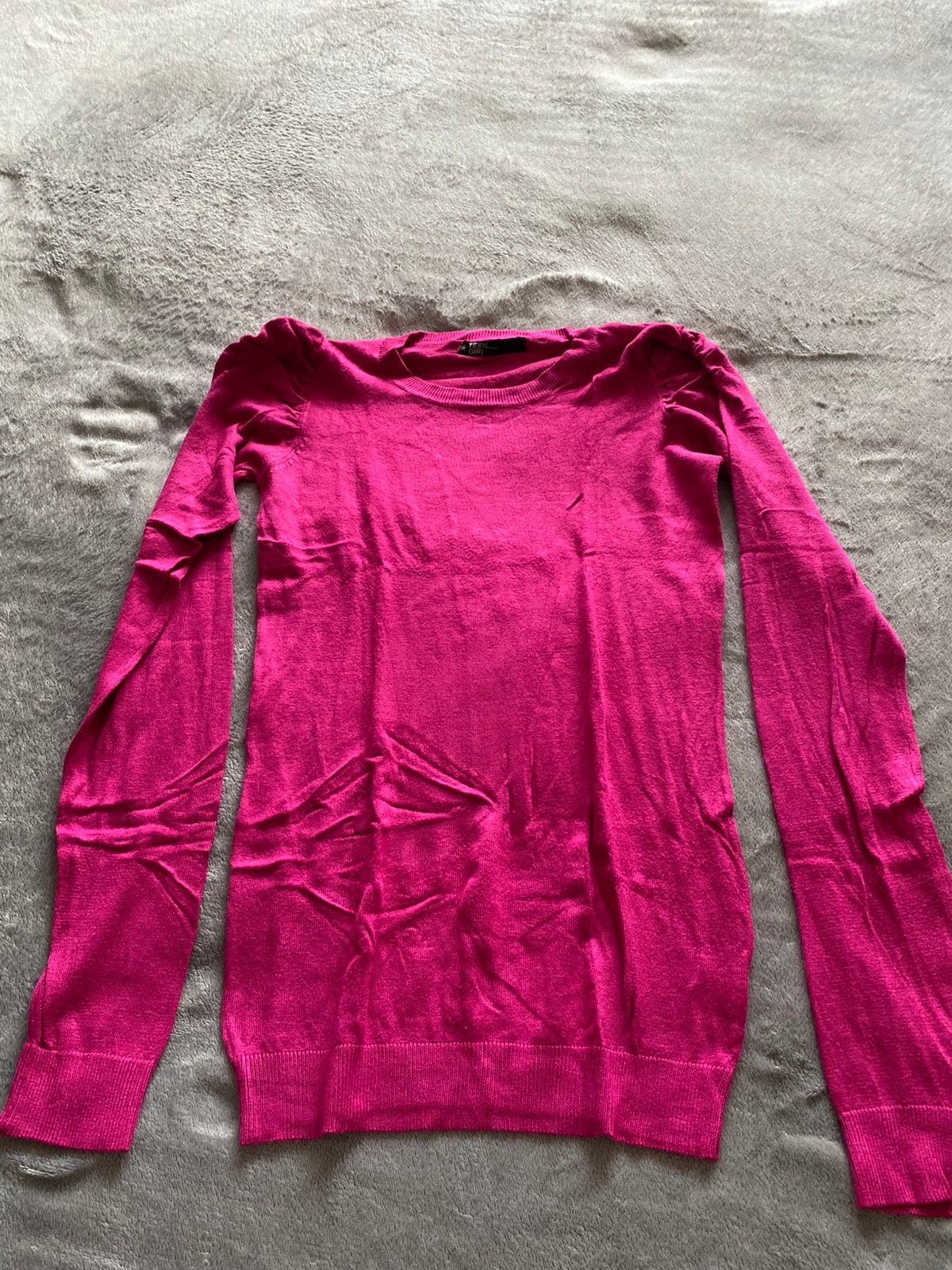 Fuchsia trui, Ophalen of Verzenden, Zo goed als nieuw, Meisje, Trui of Vest