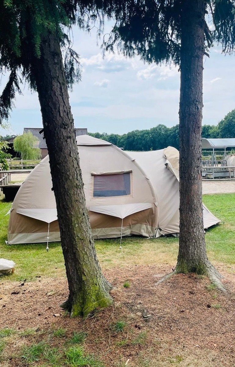 Karsten oppompbare tent 3x3 met zonneluifel en voetpomp, Ophalen, Zo goed als nieuw, Tot en met 4