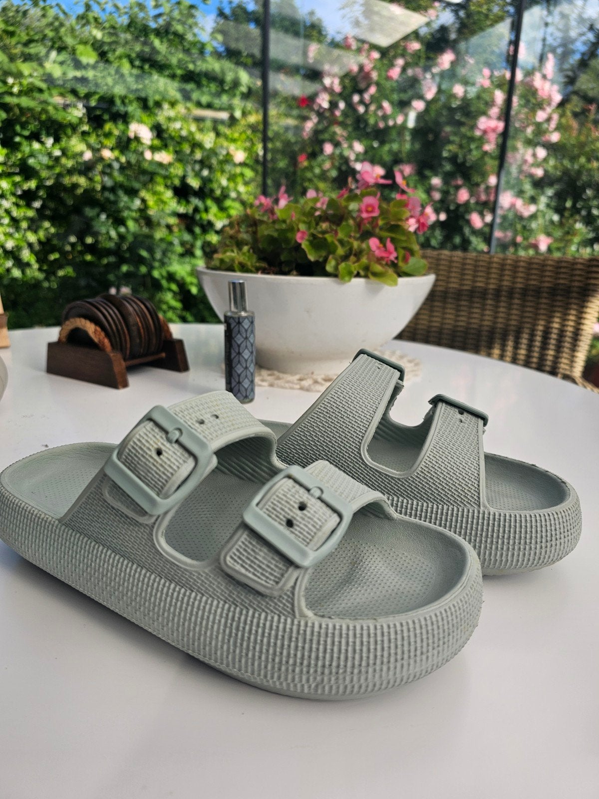 Slippers  37, Slippers, Ophalen of Verzenden, Zo goed als nieuw, Groen