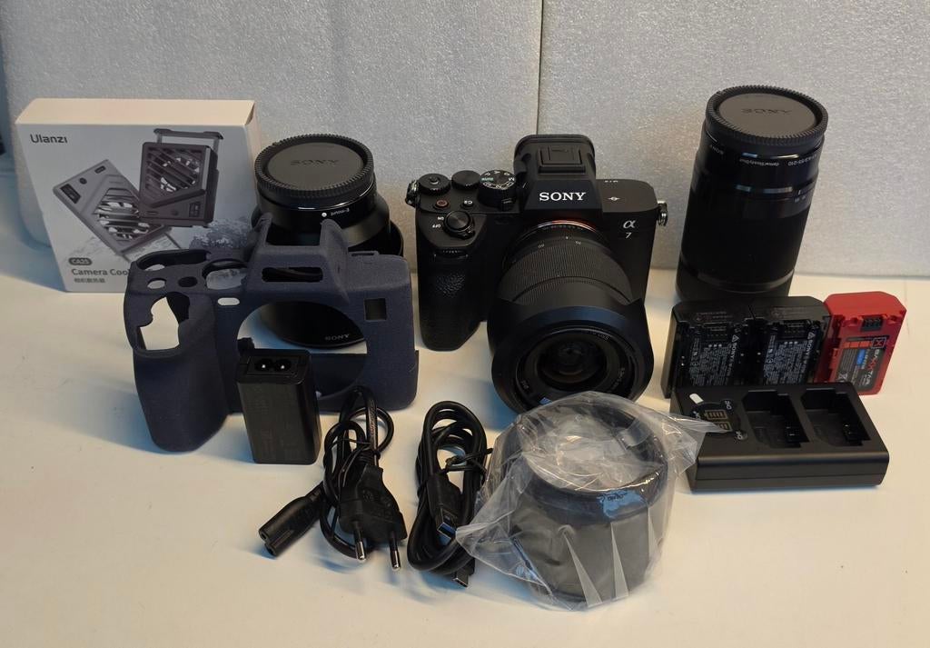 Sony Alpha 7 IV systeemcamera met 2 lenzen en accessoires, Ophalen of Verzenden