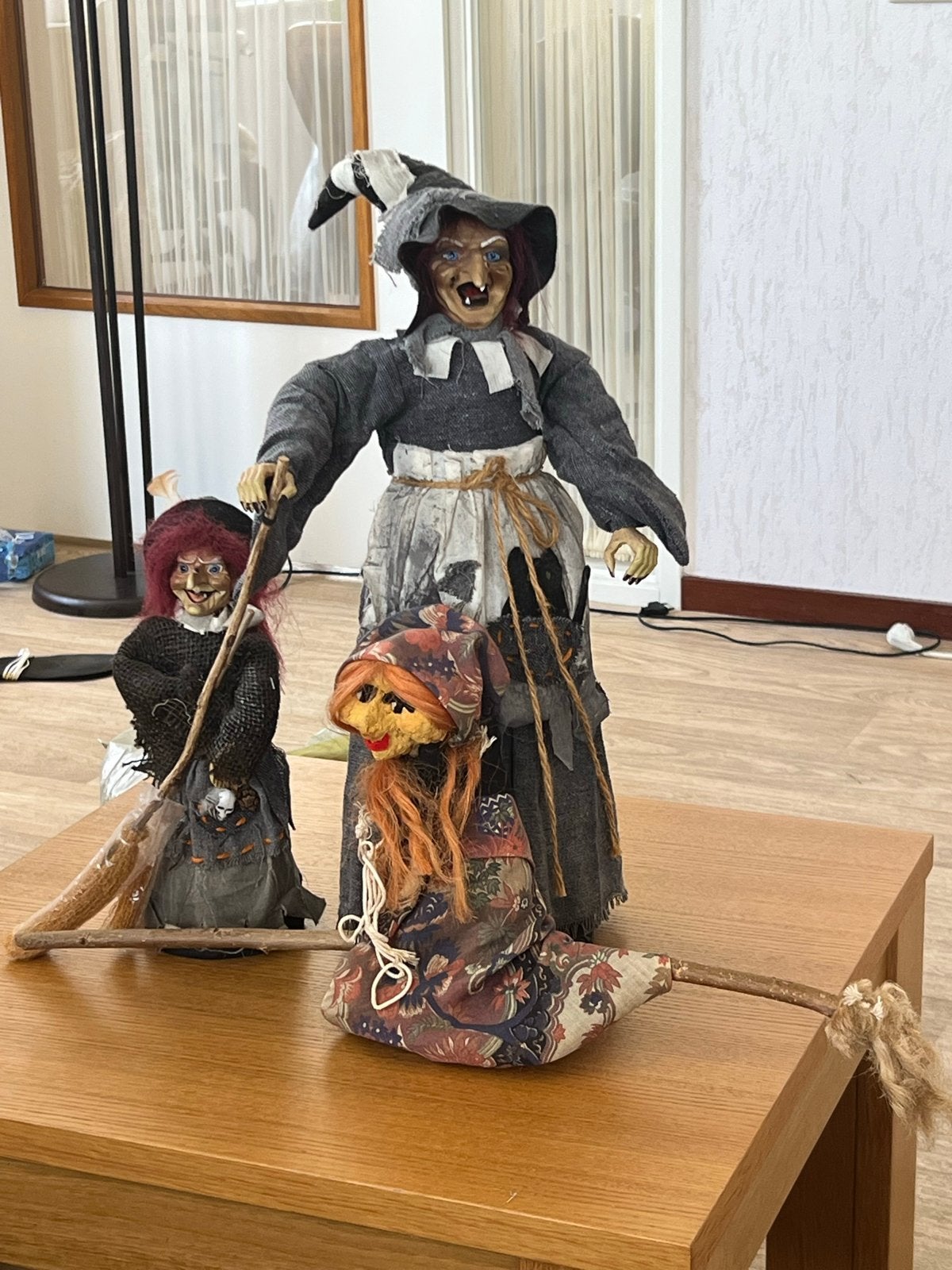 Set van 3 Heksen Poppen - Decoratie voor Halloween, Ophalen of Verzenden, Gebruikt, Pop