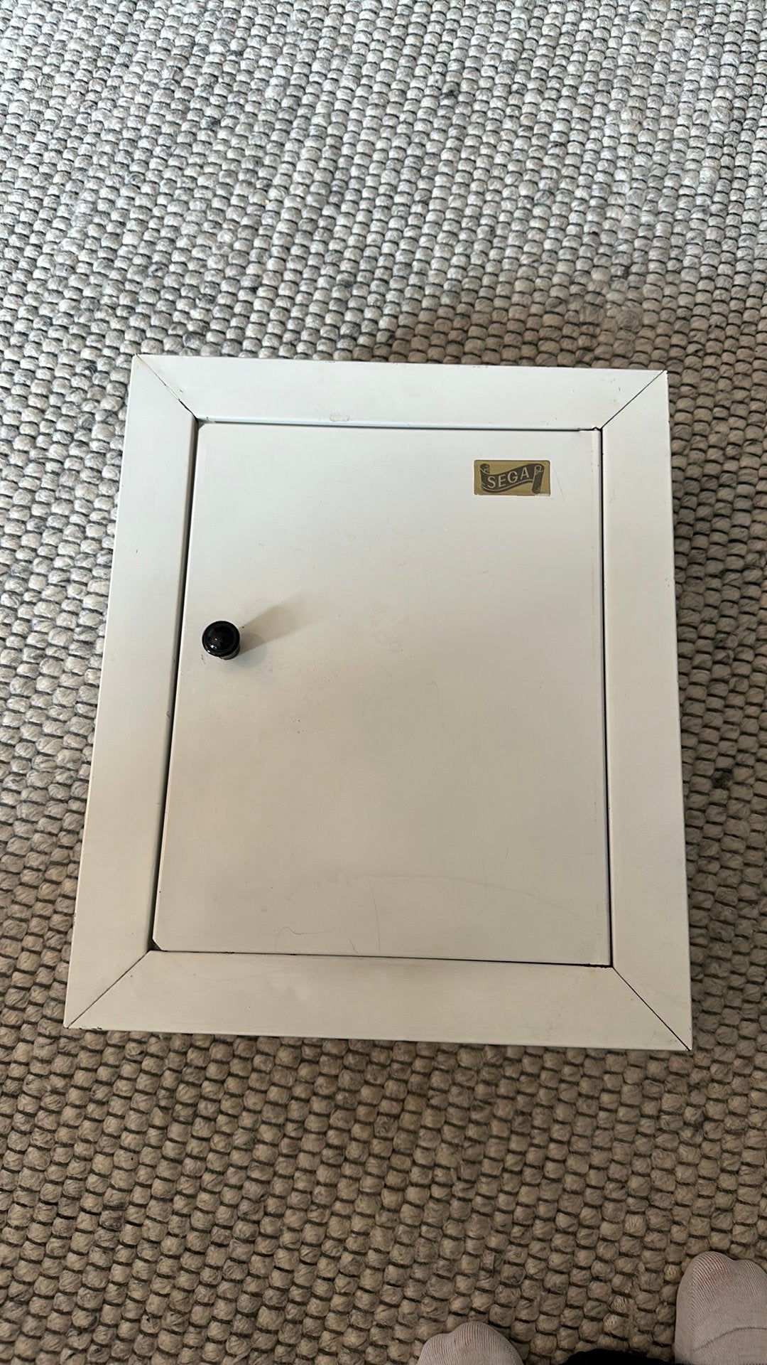 Oud medicijnkastje. Van licht metaal 33 x 28 x11 cm, Ophalen of Verzenden, Zo goed als nieuw, Minder dan 150 cm, Minder dan 100 cm