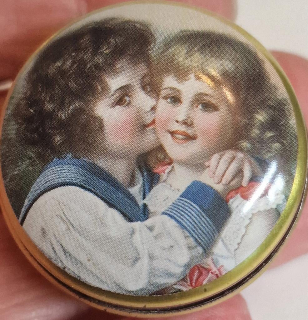 Vintage pillendoosje, Antiek en Kunst, Curiosa en Brocante, Ophalen of Verzenden