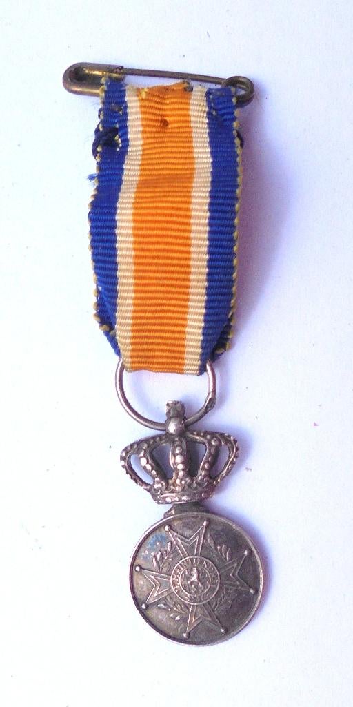 Miniatuur Ere medaille Orde Oranje Nassau Zilver 1,4 cm, Ophalen of Verzenden, Overige soorten, Nederland, Lintje, Medaille of Wings
