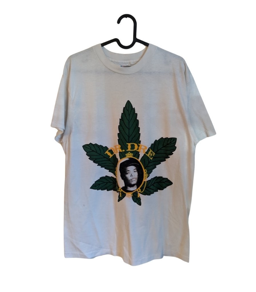 1990s Dr. Dre “The Chronic” T-Shirt — Large, Zwart, Hanes, Gedragen, Hanes