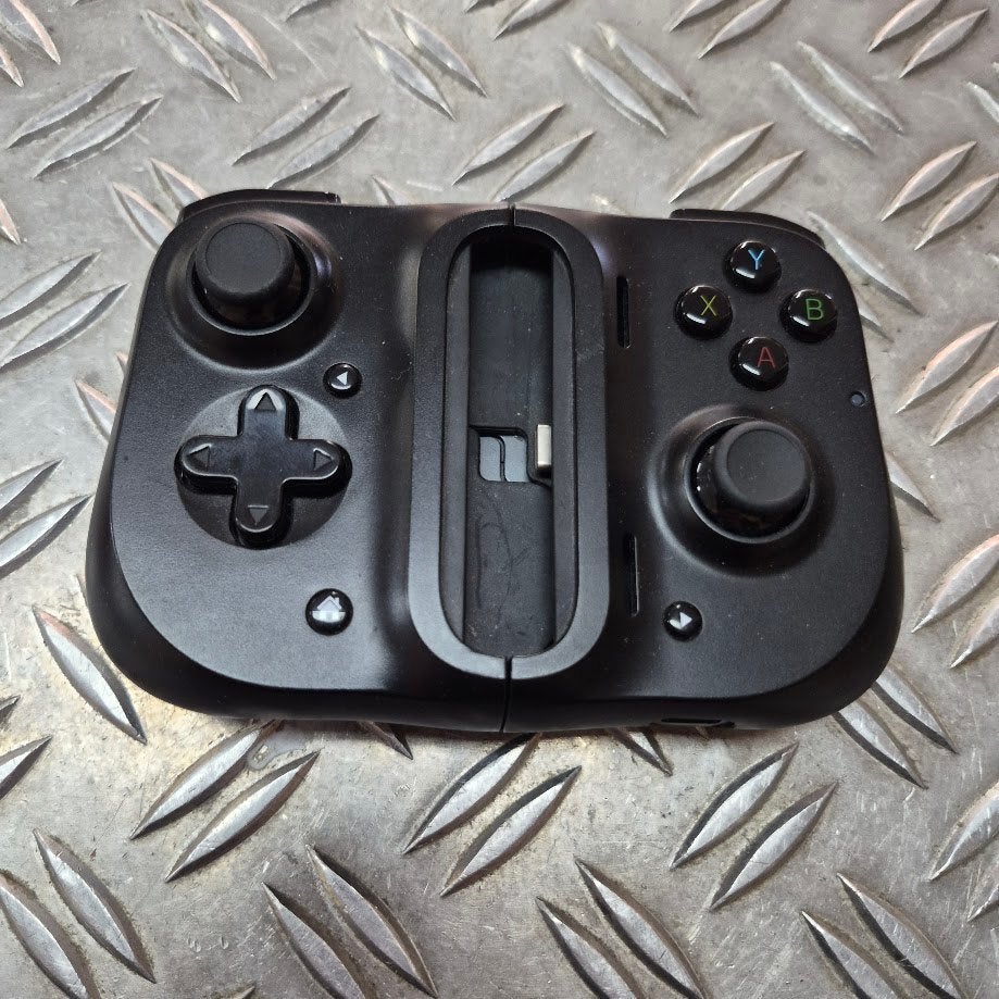 Razer Kishi Universal Gaming Controller met USB C, Overige typen, Ophalen of Verzenden, Zo goed als nieuw, X