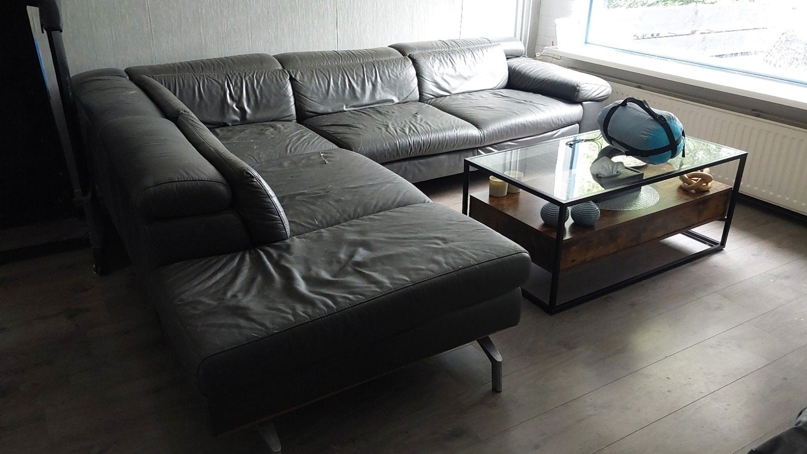 Gratis Grijze leren hoekbank, Ophalen, 250 tot 300 cm, Gebruikt, 100 tot 125 cm