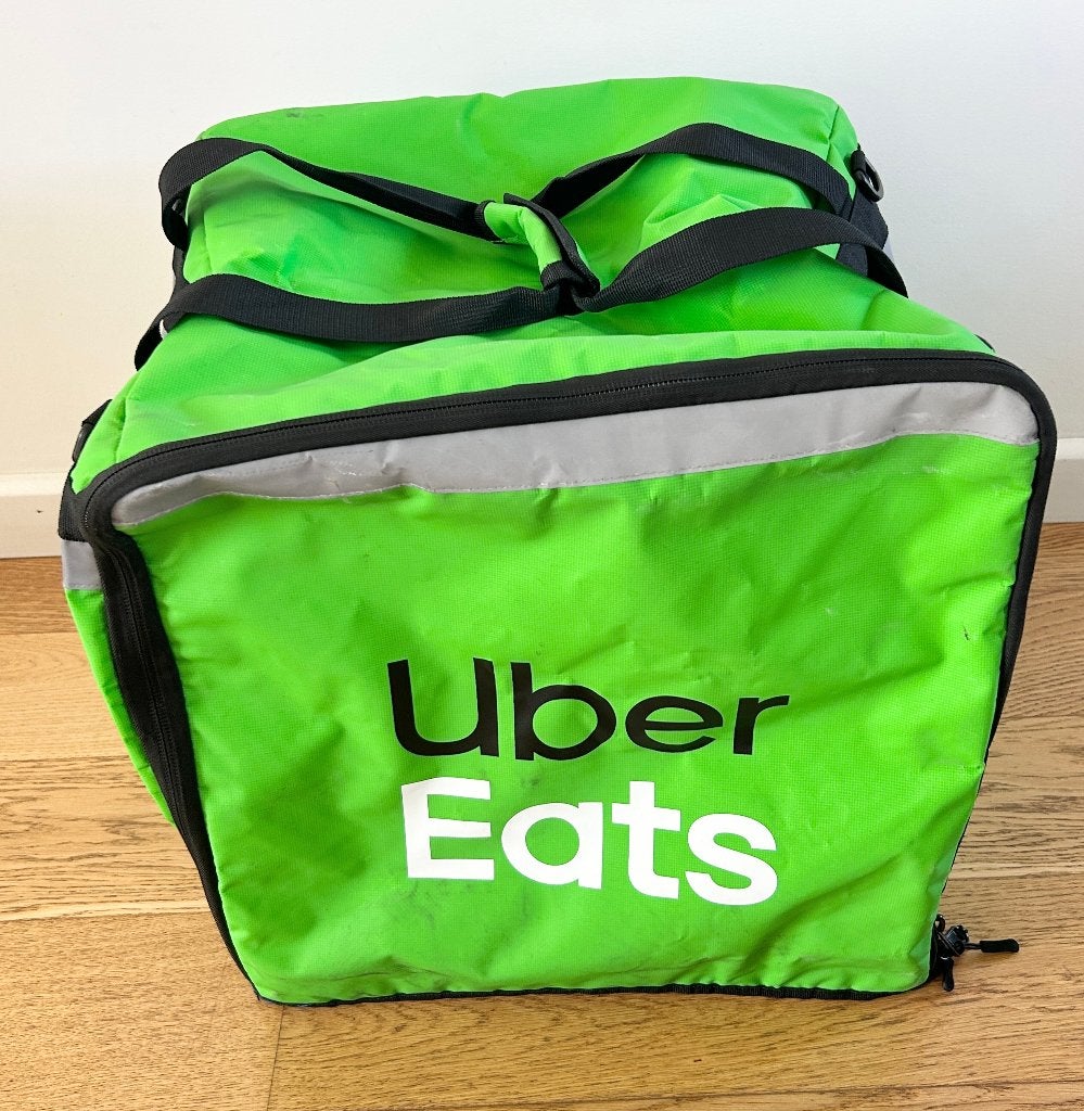 Uber Eats koeltas(ook als rugtas), 40 cm of meer, Zo goed als nieuw, Waterdicht, Ophalen