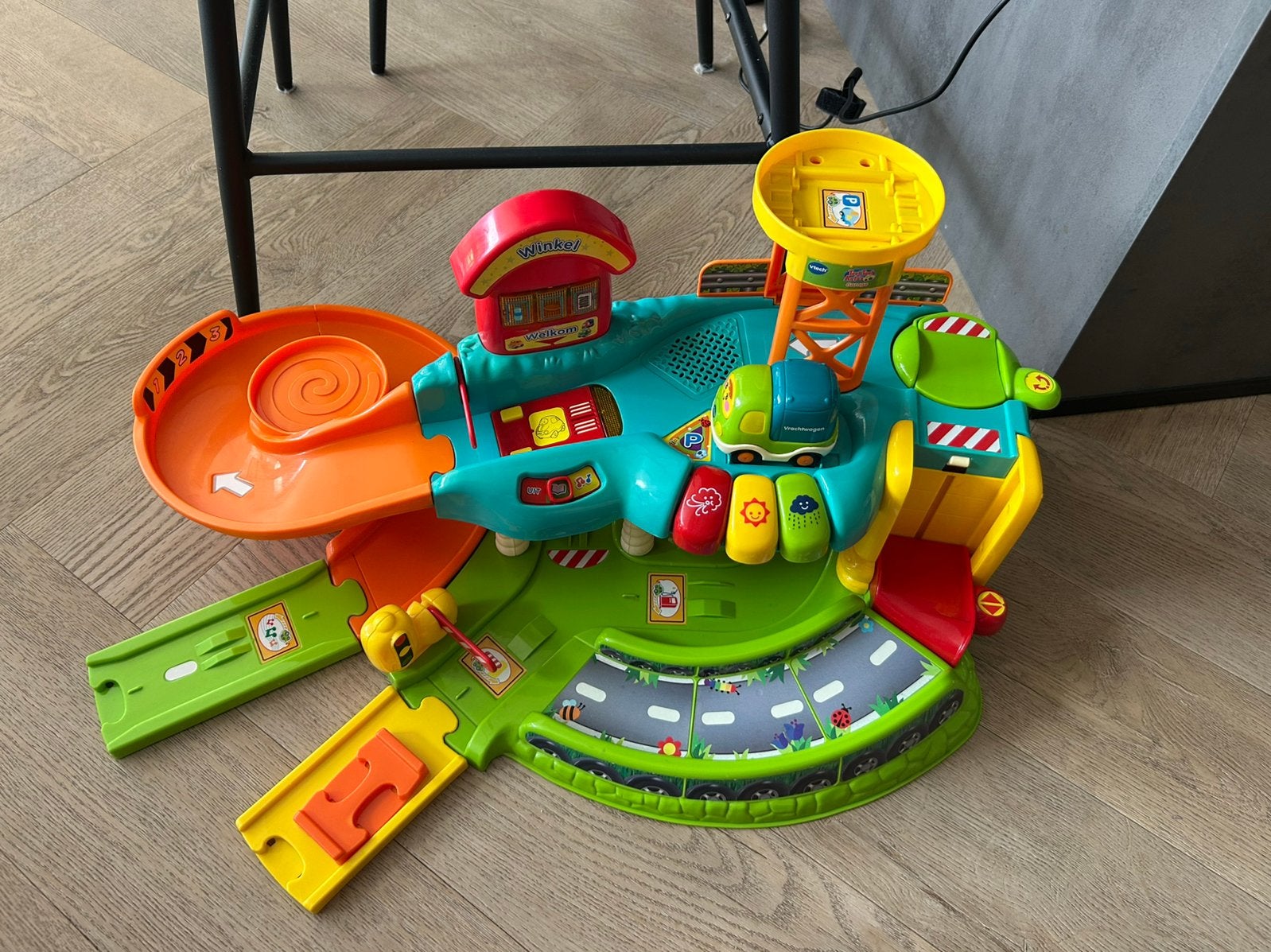 Toet toet garage, Ophalen, Zo goed als nieuw, 2 tot 4 jaar