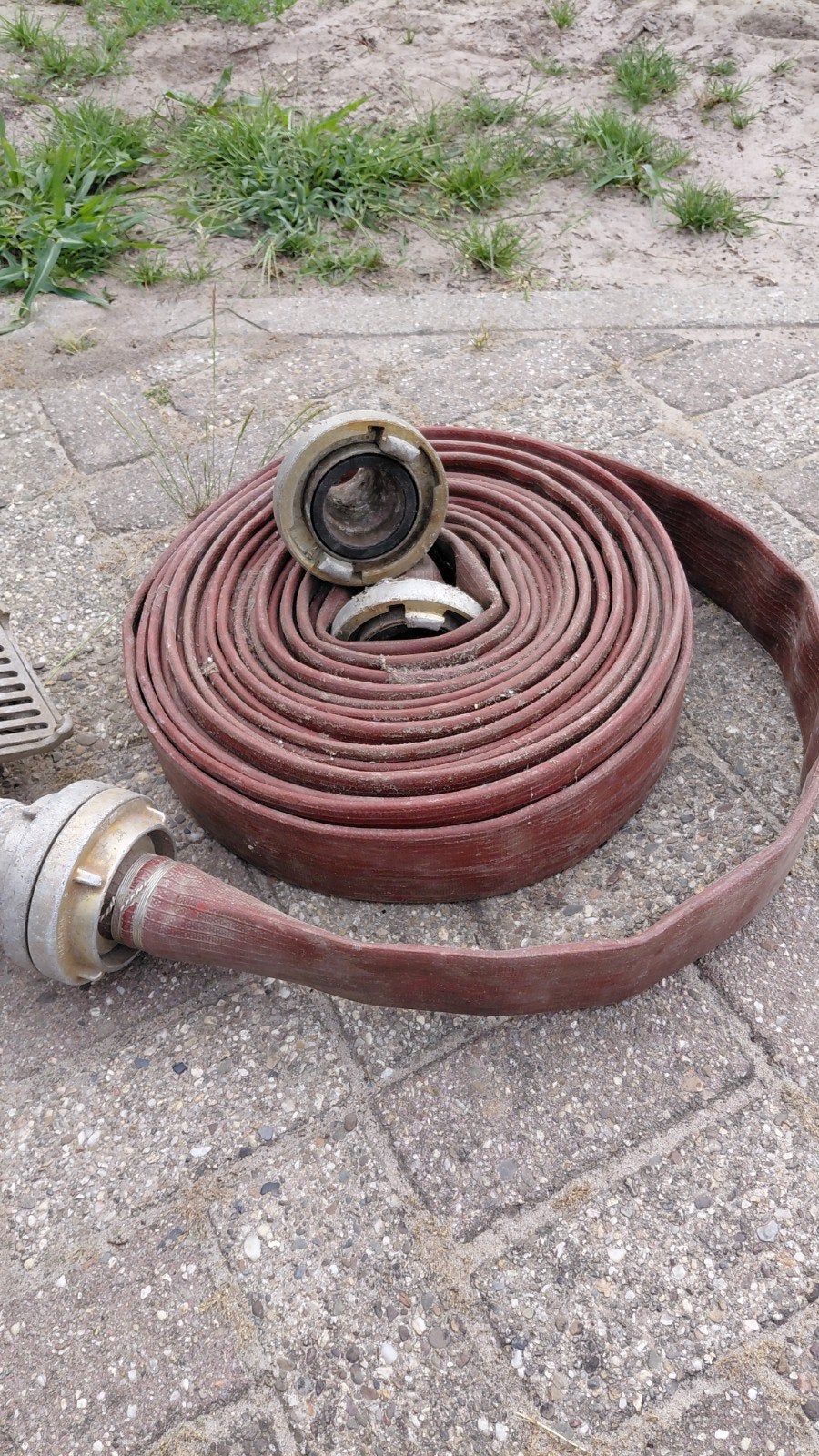 Brand weer slang, Ophalen