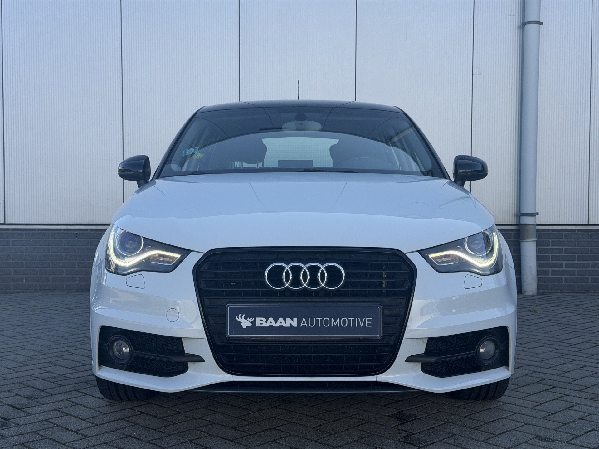 Audi A1 Sportback 1.2 TFSI | S-Line | Xenon | Navi, Voorwielaandrijving, Euro 5, 4 cilinders, 4 stoelen