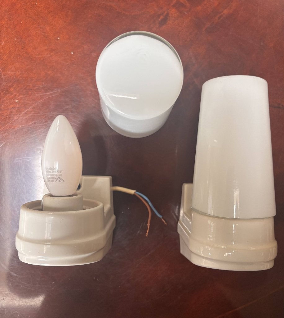 Wandlampen jaren 50, Huis en Inrichting, Lampen | Wandlampen, Glas, Ophalen of Verzenden, Zo goed als nieuw, Wit