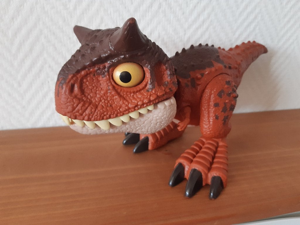 Jurassic World Wild Chompin Carnotaurus (elektrisch), Ophalen of Verzenden, Gebruikt