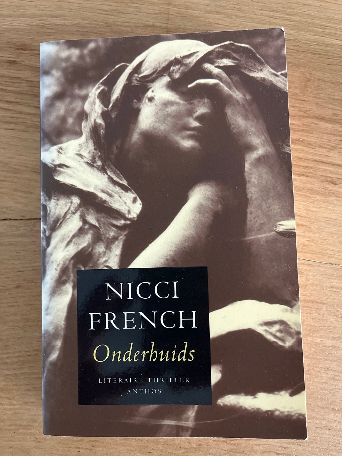 Nicci French - Onderhuids (Literaire thriller), Ophalen of Verzenden, Gelezen, Europa overig