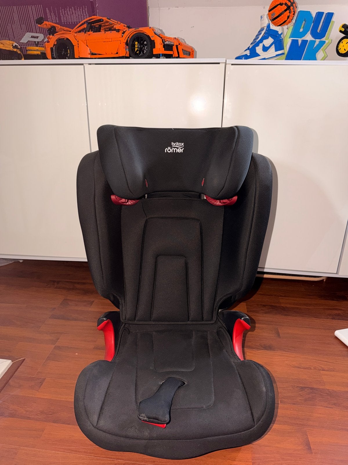 Britax Römer autostoel - Zwart, zo goed als nieuw, Romer, Autogordel of Isofix, 15 t/m 36 kg, Verstelbare rugleuning