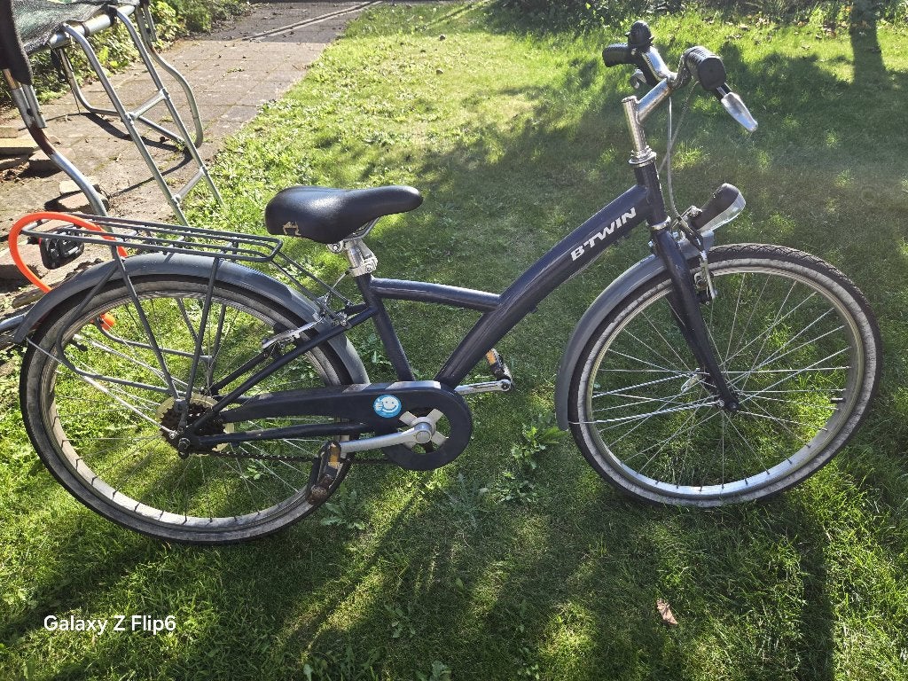 Blauwe en grijze fiets (24 en 26 inch), Ophalen, Gebruikt, 24 inch, B'Twin