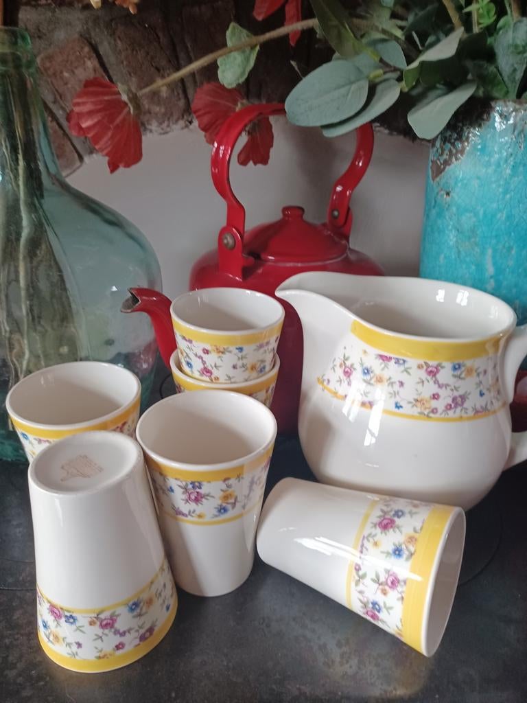 Melkkan 6 bekers mille fleurs regout, Antiek en Kunst, Ophalen of Verzenden