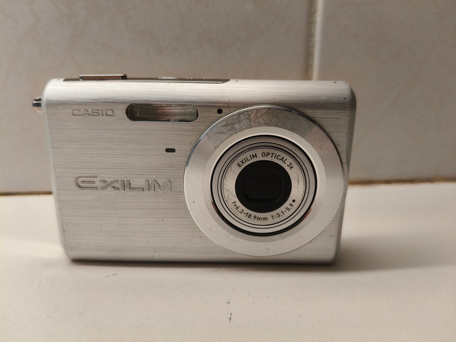 Casio Exilim EX-Z60 Compact Camera - Zonder batterij/oplader, Compact, Ophalen of Verzenden, 4 t/m 7 keer, Niet werkend