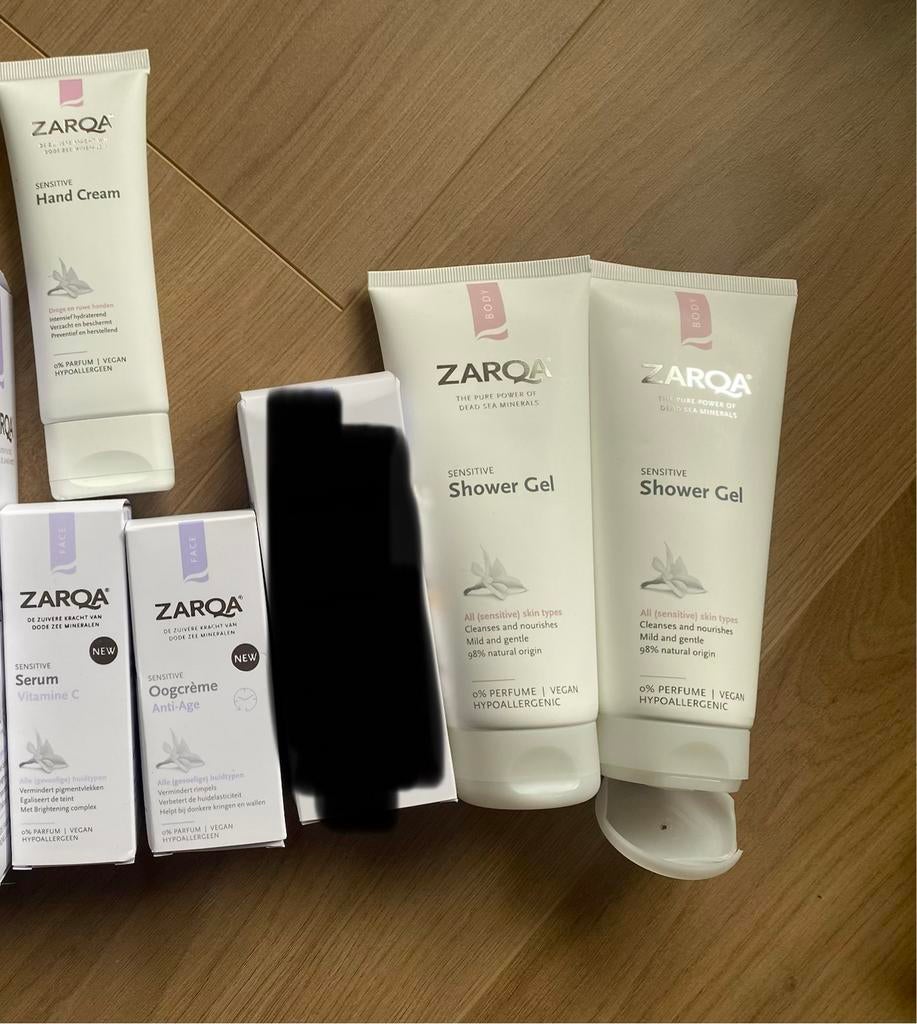 Nieuw Zarqa gezichtsverzorging serum conditioner oogcreme, Ophalen of Verzenden, Nieuw, Gehele gezicht