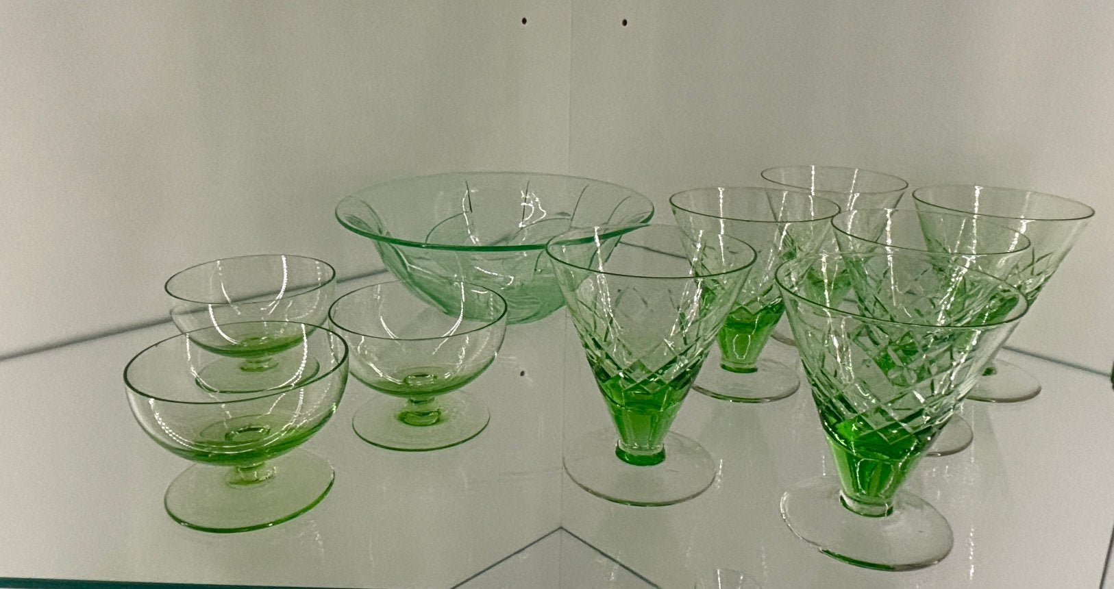 Anna groen glas sorbetglazen en schaal, Ophalen