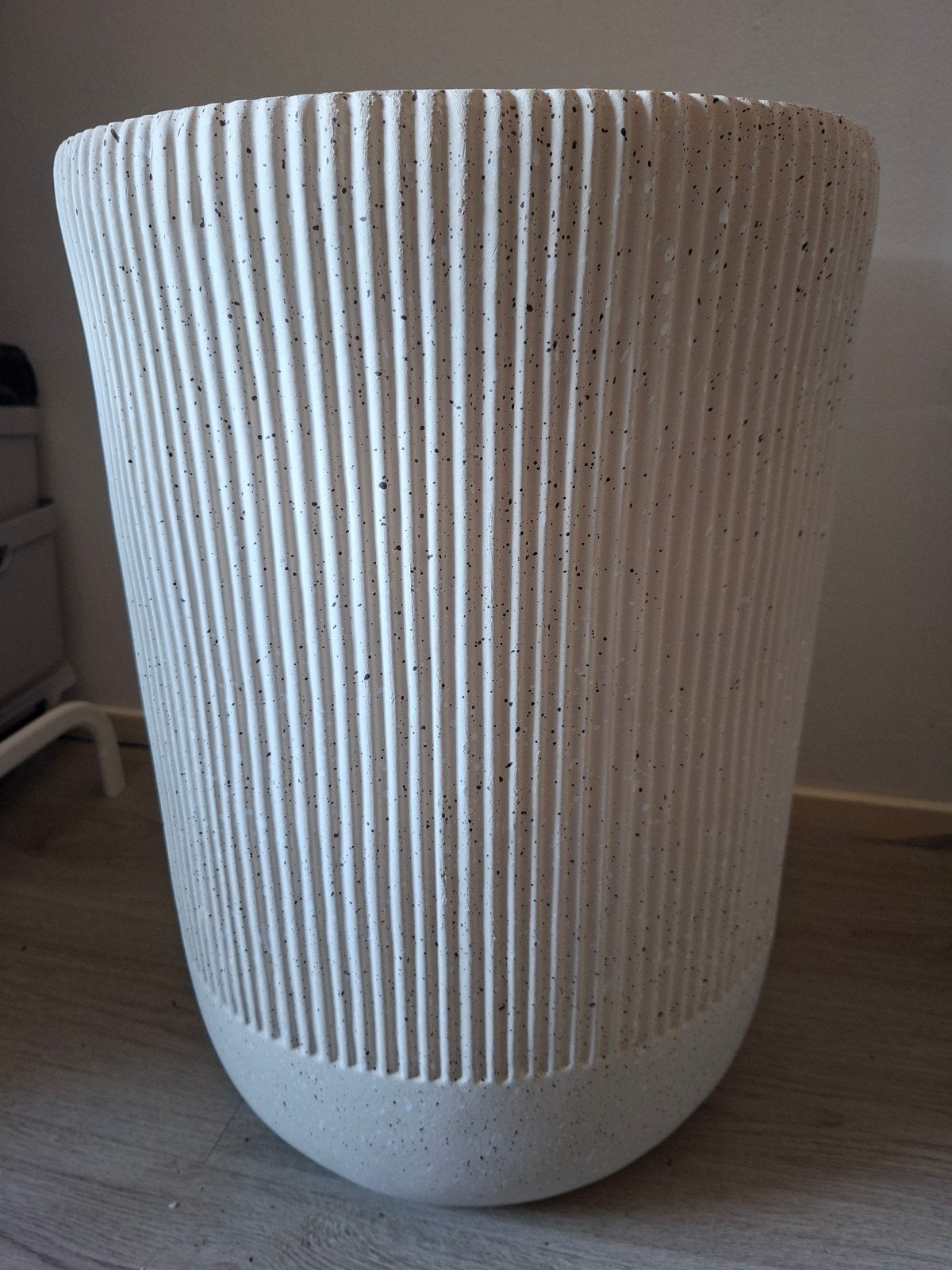 Mooie bloempot, Kunststof, Rond, 40 tot 70 cm, Ophalen