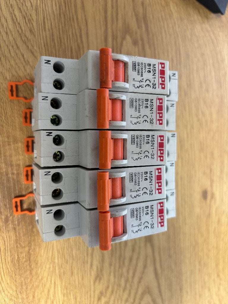 Te koop Merlin Gerin Multi 9 DPNa B16 (19123) - 1P+N 5 stuks, Ophalen of Verzenden, Gebruikt, Schneider Electric, Installatieautomaat