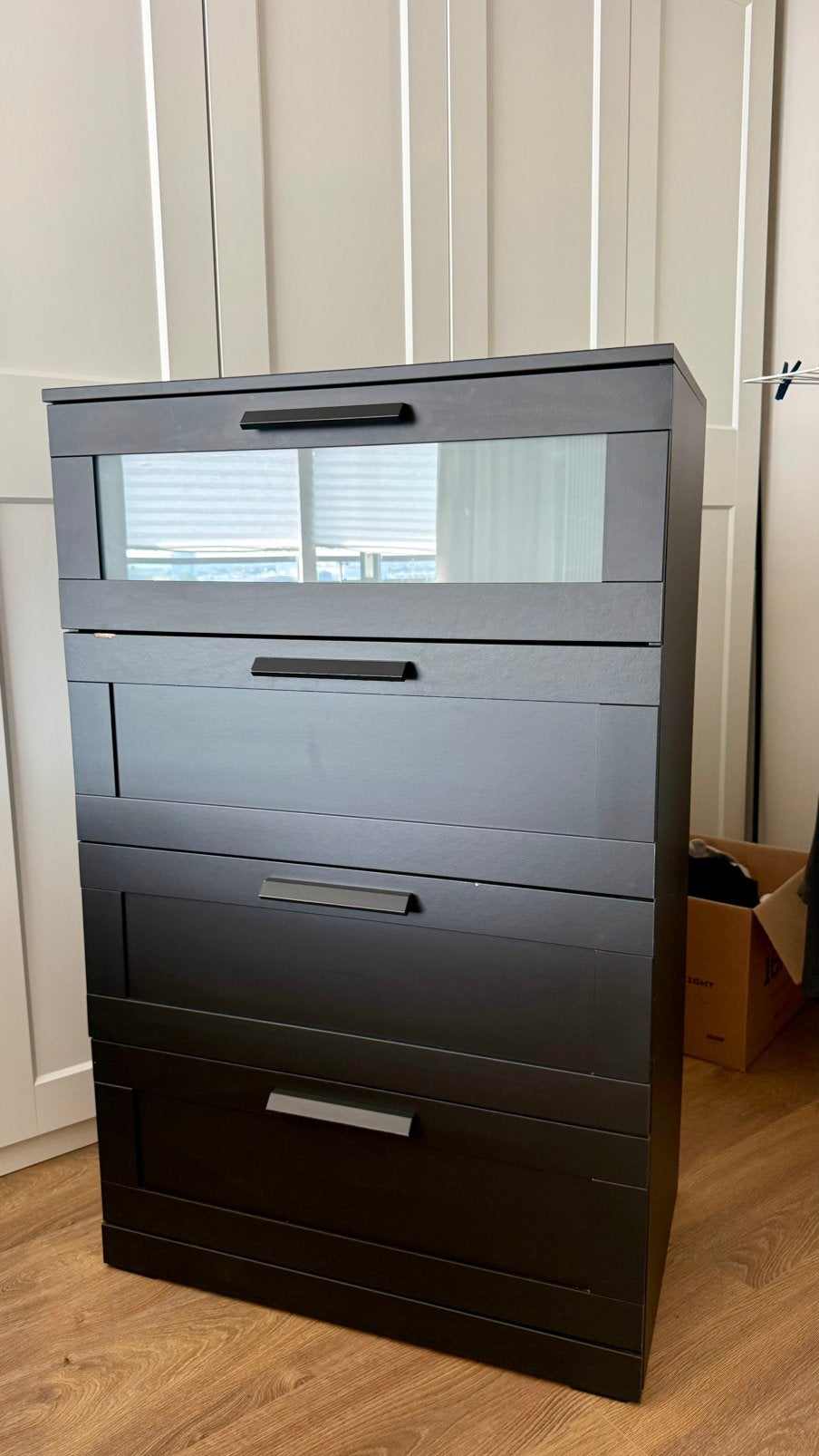 Ikea BRIMNES Ladekast met 4 lades, zwart/frosted glas, Ophalen, Grenenhout, Gebruikt, 100 tot 150 cm
