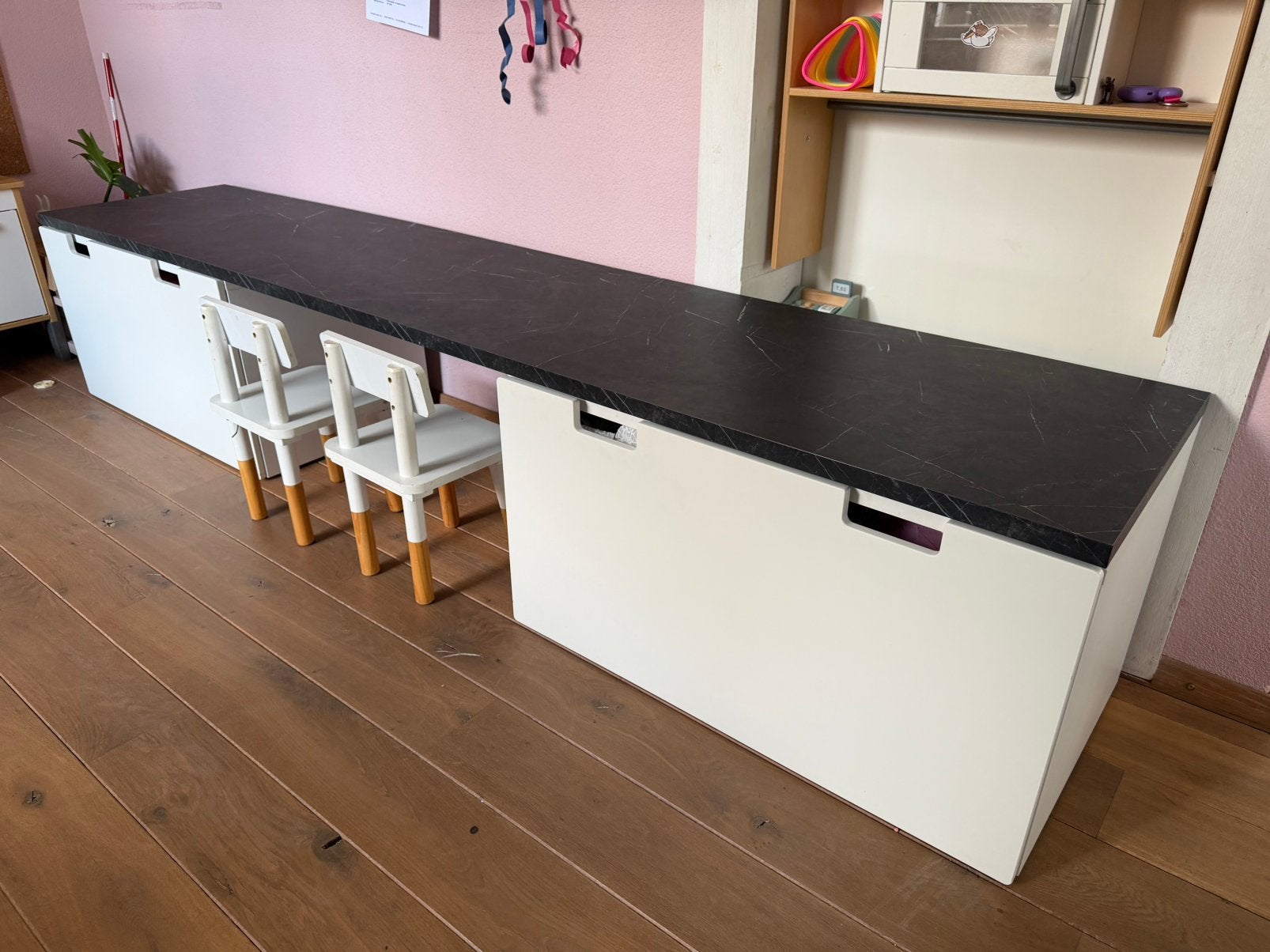 Lange speeltafel/werkbank met opbergruimte Stuva Ikea, Ophalen, Zo goed als nieuw