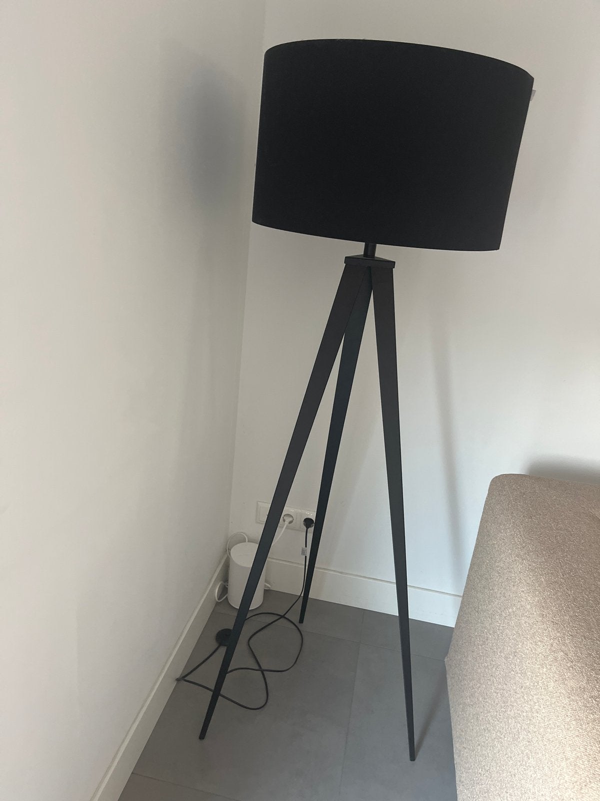 Zuiver Tripod Vloerlamp Zwart, Ophalen, E27 (groot), Zo goed als nieuw, Metaal