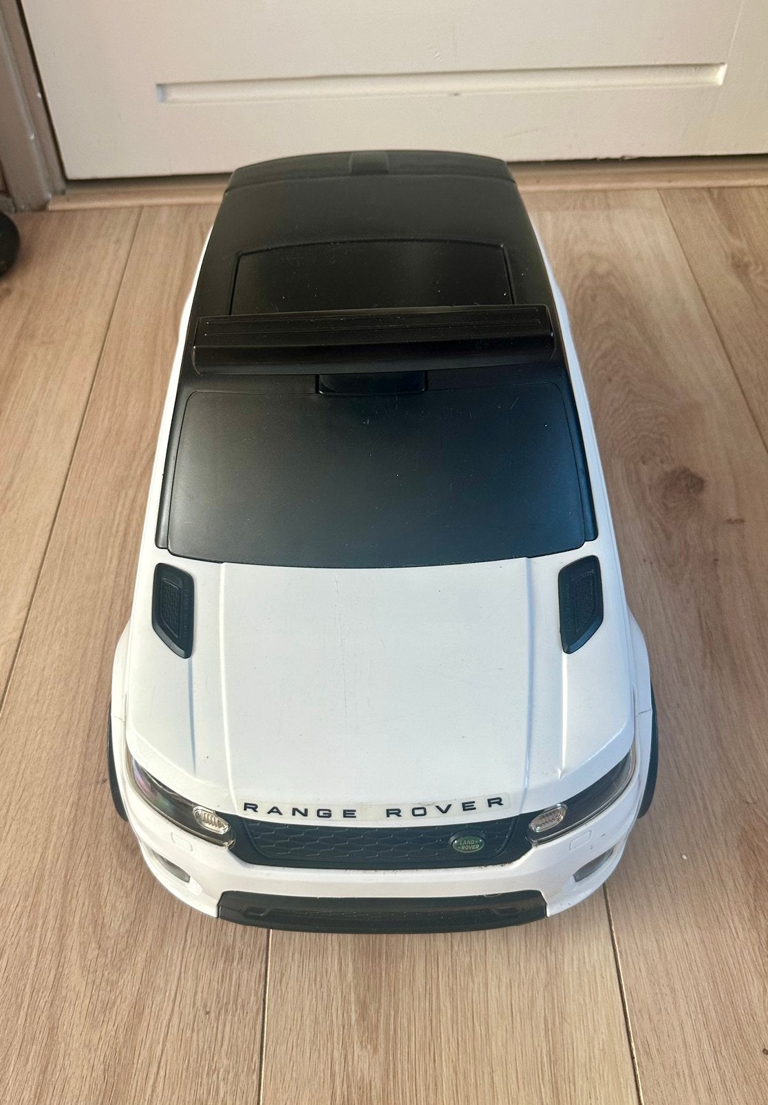 Te Koop, Range Rover kinderen auto met koffer, Ophalen of Verzenden, Zo goed als nieuw