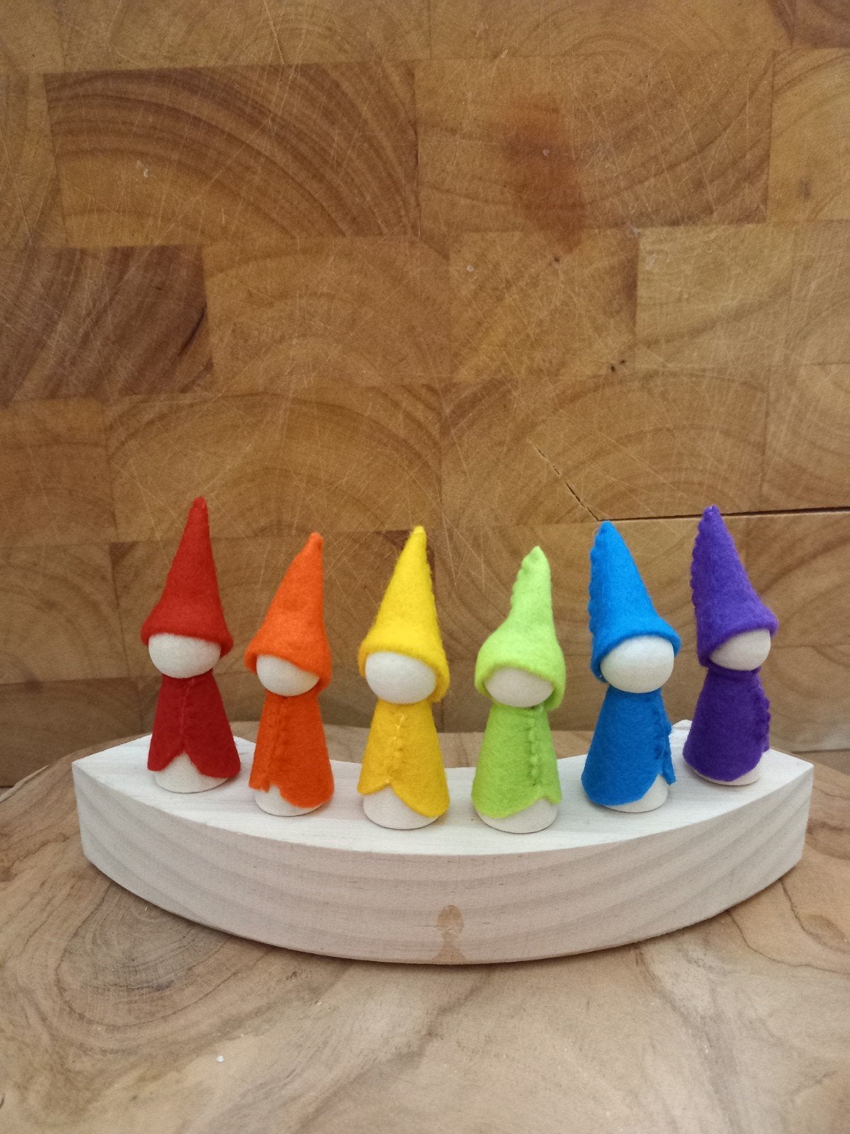 Set van 6 regenboogkabouters van wolvilt seizoenstafel, Ophalen of Verzenden, Nieuw, Figuurtje(s), Wolvilt