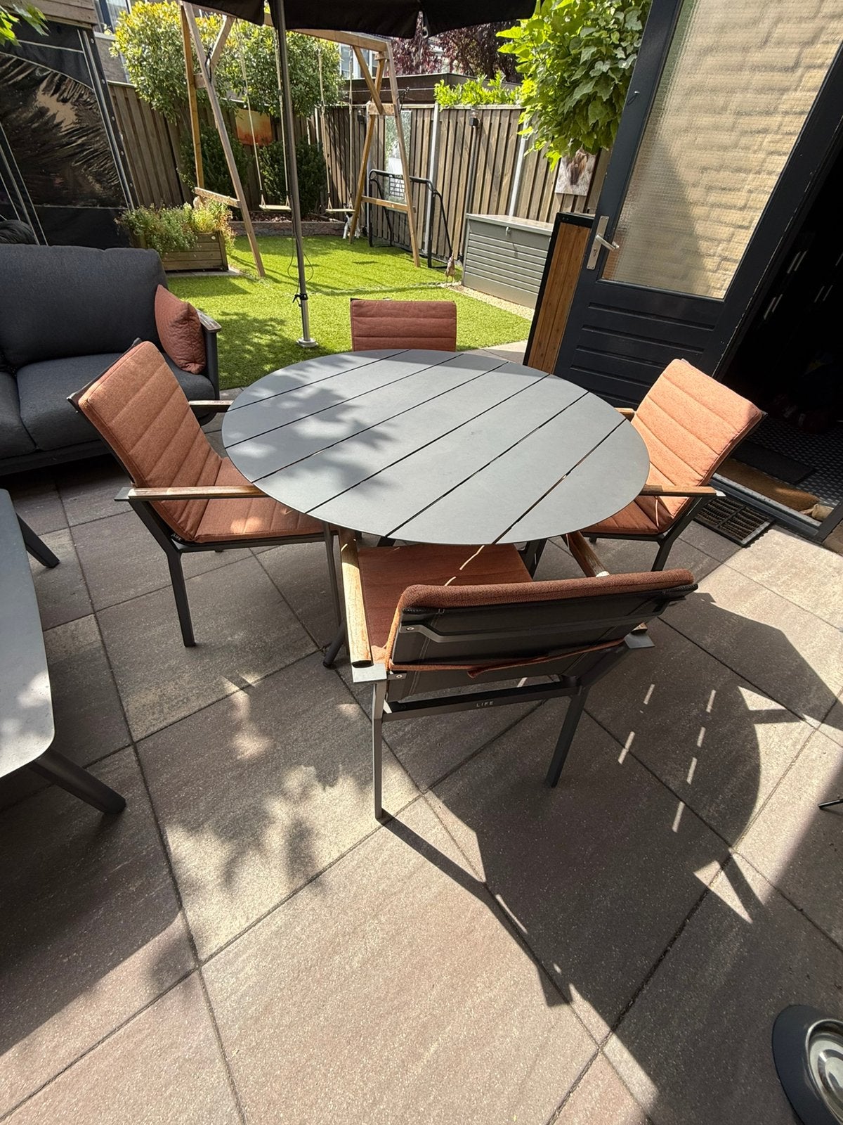 Diningset aluminium Manifesto Sora met Life stoelen, Tuin en Terras, Tuinsets en Loungesets, Ophalen, Zo goed als nieuw, Aluminium