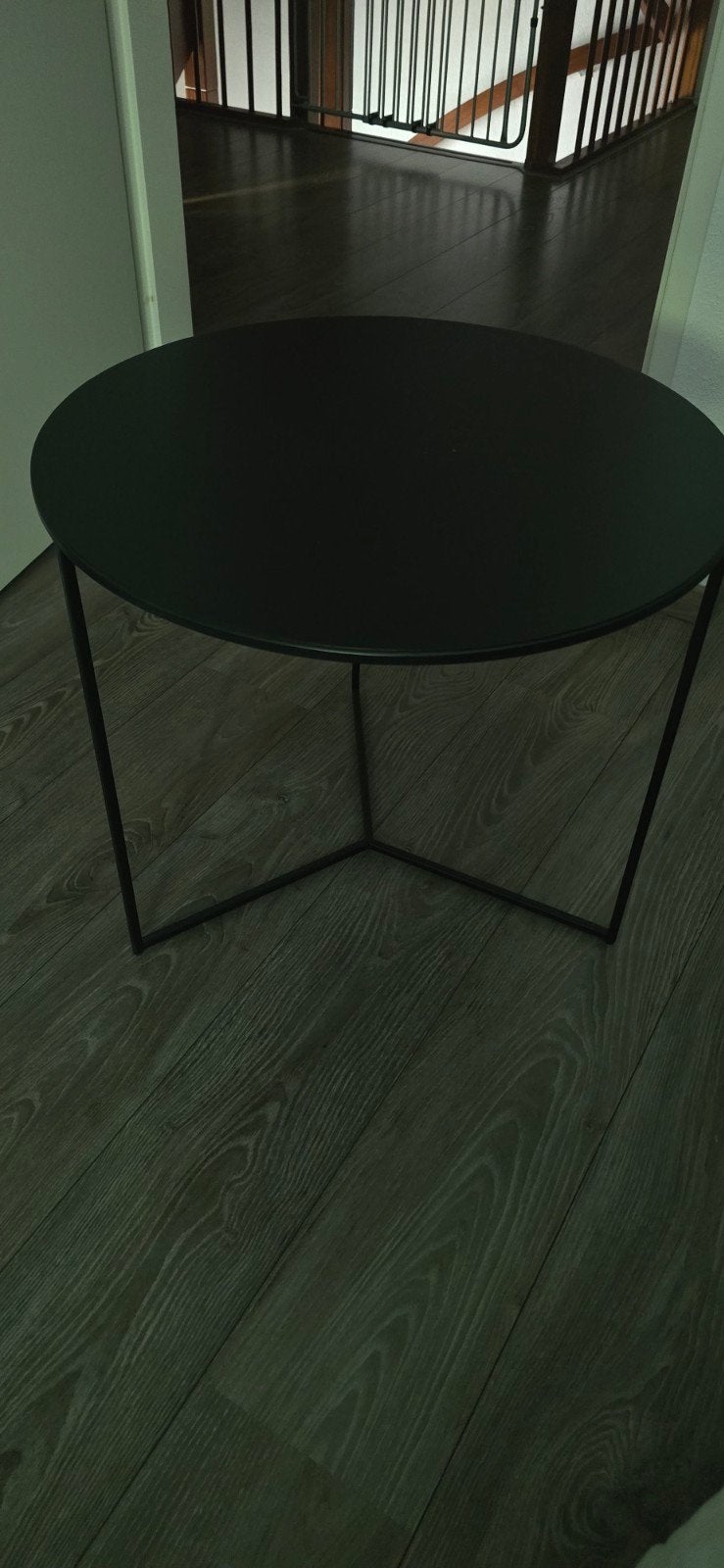 Kleine bijzettafel zwart metaal, Ophalen, Minder dan 50 cm, 50 tot 100 cm, Rond