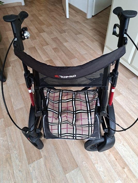 rollator Toppro met zitje en tas, Ophalen, Opvouwbaar, Gebruikt