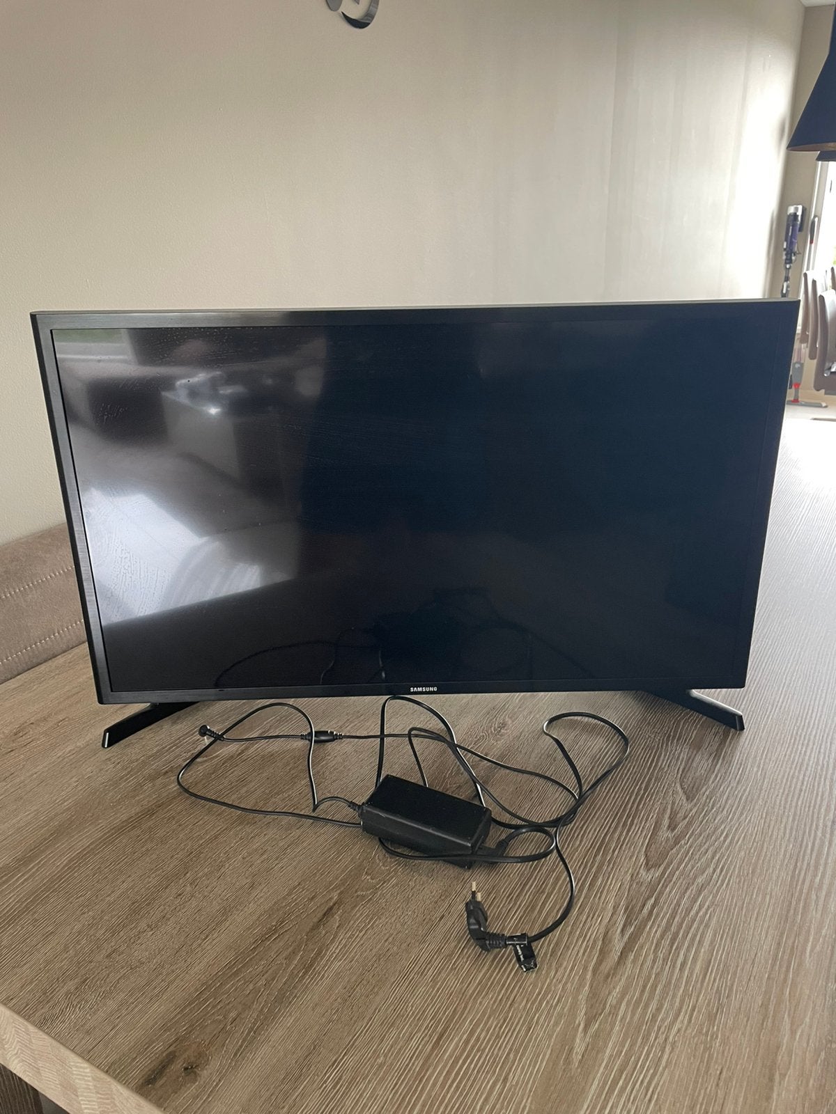 samsung led tv 32" 81 cm met afstandbediening, 50 Hz, Ophalen of Verzenden, Zo goed als nieuw, Samsung