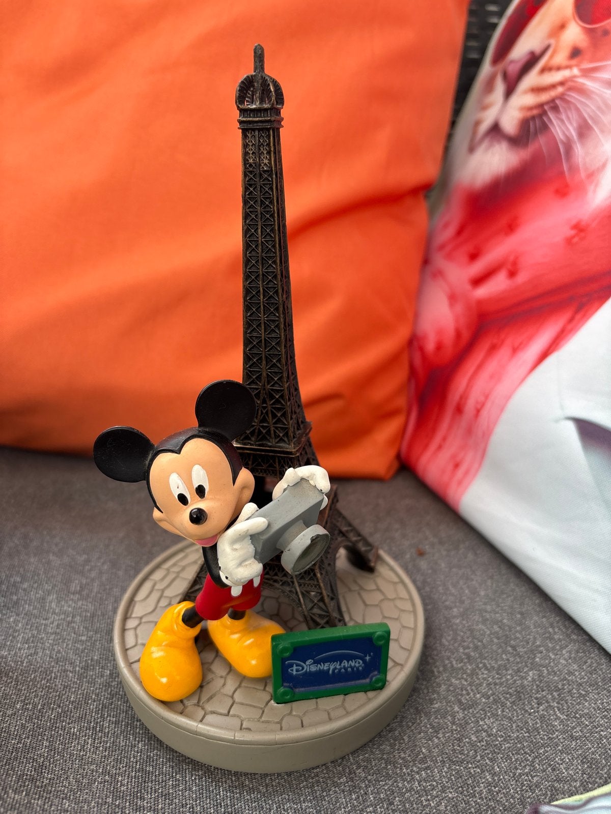 Mickey Mouse Eiffeltoren beeldje Disneyland Parijs, Verzamelen, Ophalen, Mickey Mouse, Gebruikt, Beeldje of Figuurtje