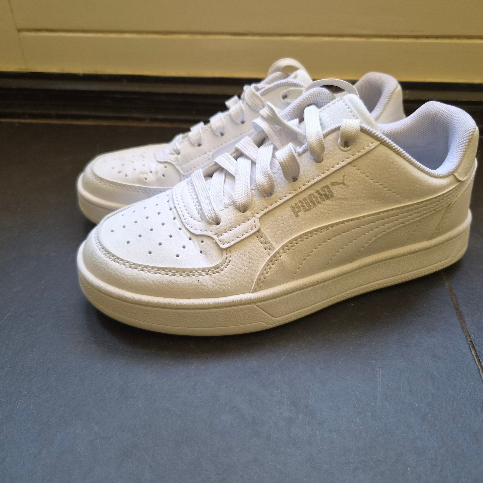 Puma sneakers wit maat 35.5, Meisje, Puma, Schoenen, Nieuw