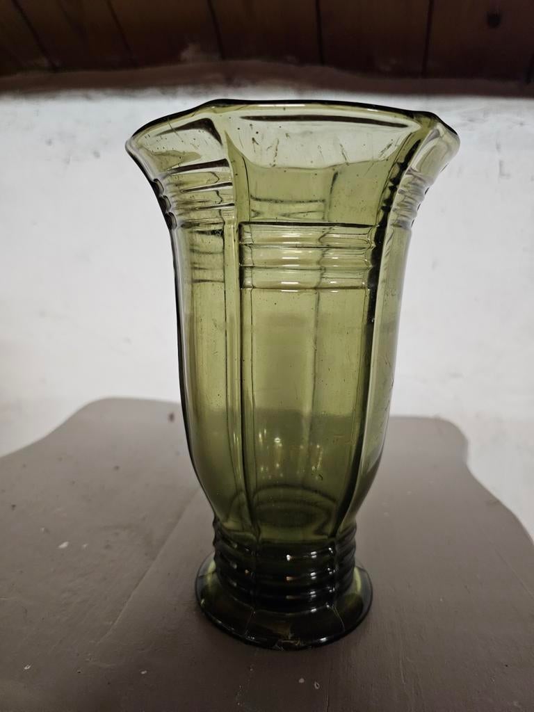 Groene glazen vaas art deco, Antiek en Kunst, Antiek | Vazen, Ophalen