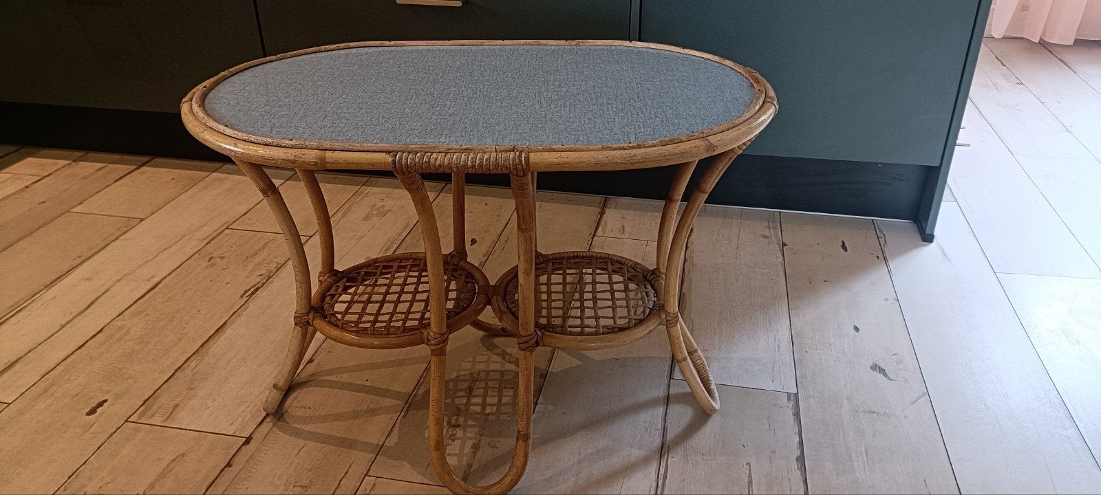 Rotan tafeltje, Ophalen, Ovaal, 55 tot 75 cm