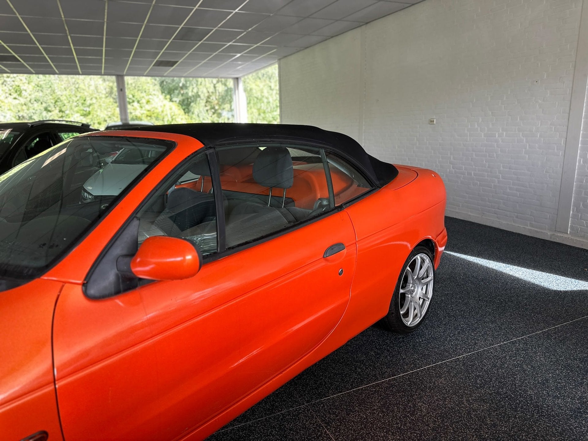 Renault Mégane Cabrio 1.6-16V Sport Trekhaak | LMV | ORG NL, Auto's, Gebruikt, Cabriolet, 4 stoelen, 49 €/maand