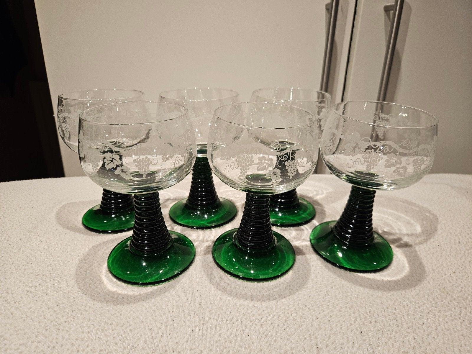 Set van 6 vintage wijnglazen met groene voet, Ophalen of Verzenden