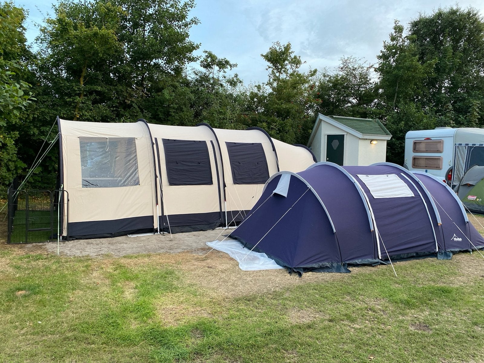 Obelink Familia 4 tunneltent met bagagewagen Power Trailer, Caravans en Kamperen, Ophalen, Gebruikt, Tot en met 4